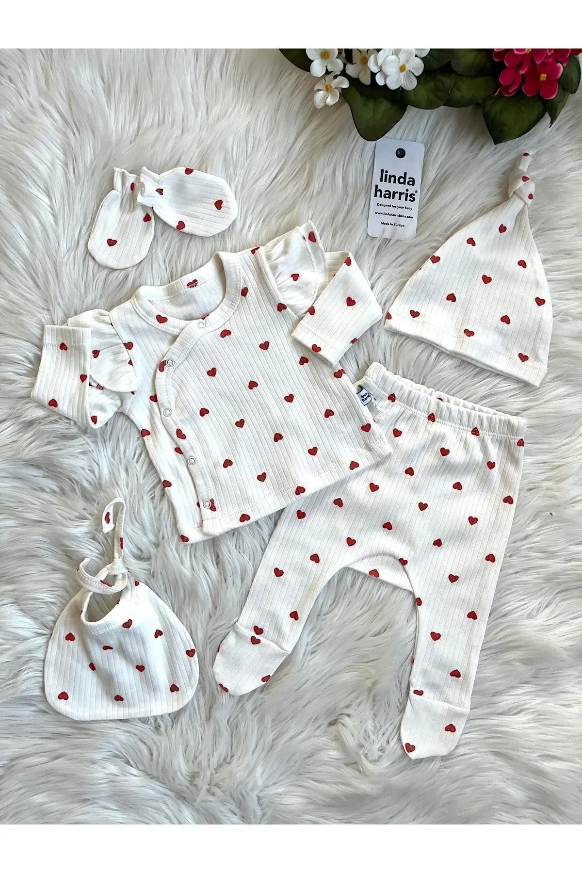 Linda Harris Heart Pattern 5’li Yenidoğan Kız Bebek Hastane Çıkışı Seti