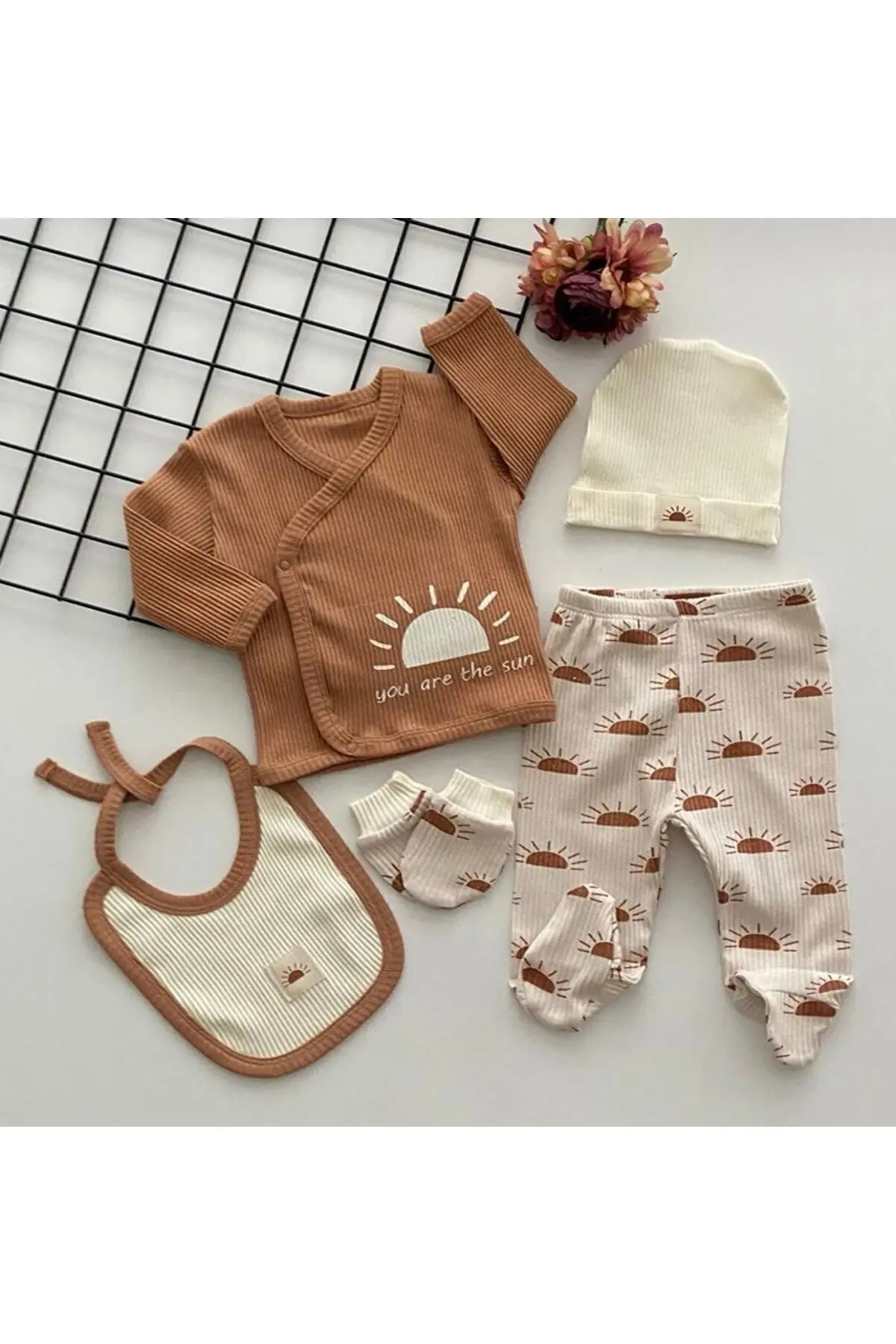 nevrankids Güneş Desenli Naturel 5'li Hastane Çıkış Seti