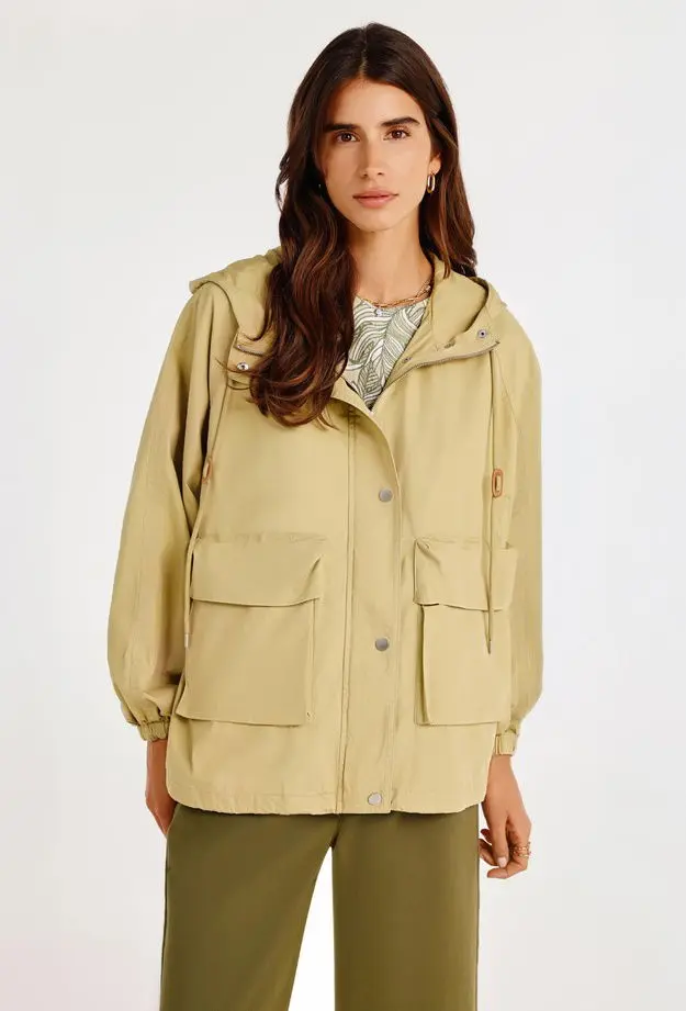 Yargıcı Cep Detaylı Yağmurluk