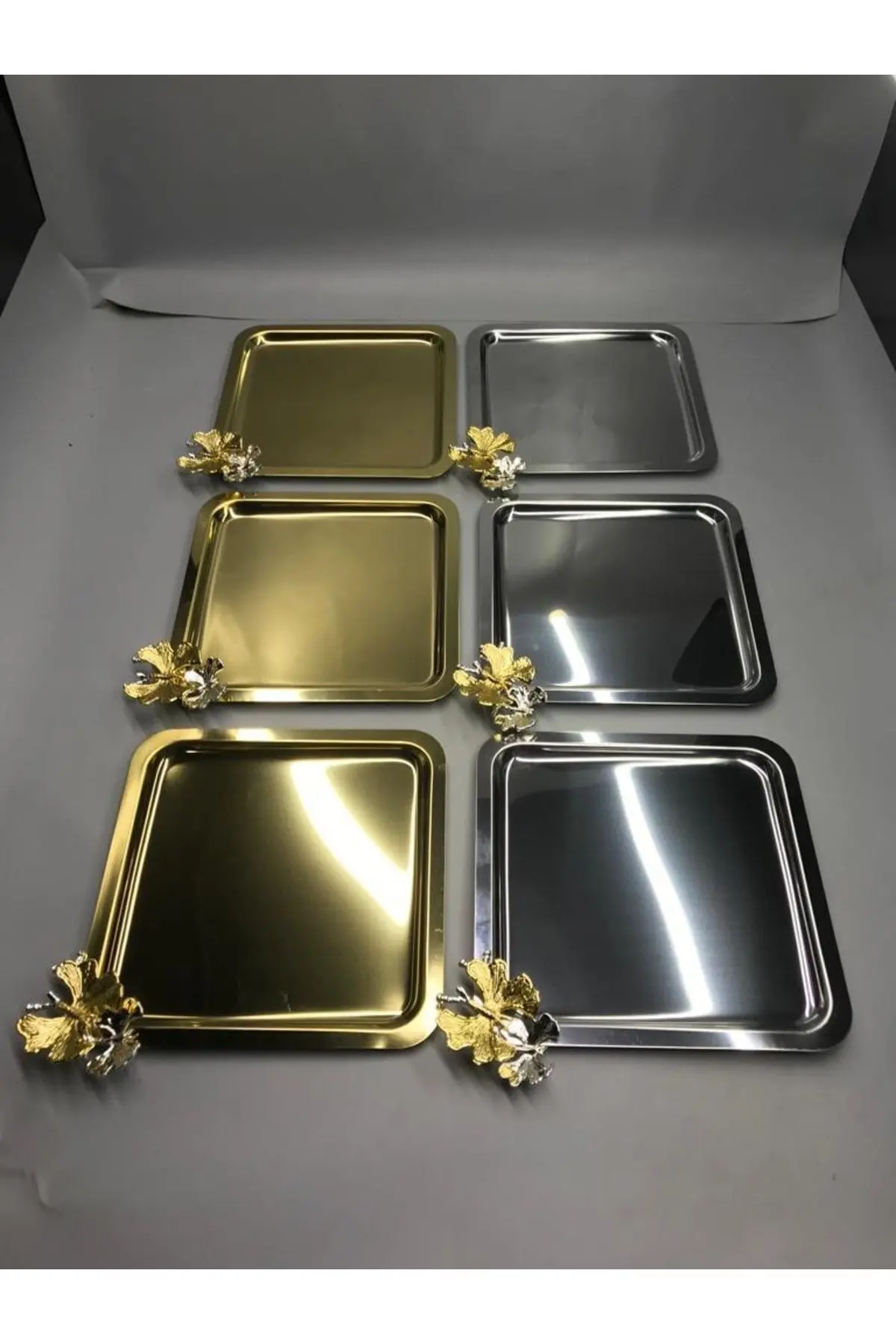 2 Farklı Renkte Kare Lüx Kelebek Aksesuarlı 3 Gold,3 Gümüş Paslanmaz Çelik Kahve,çay, Sunum Tepsisi