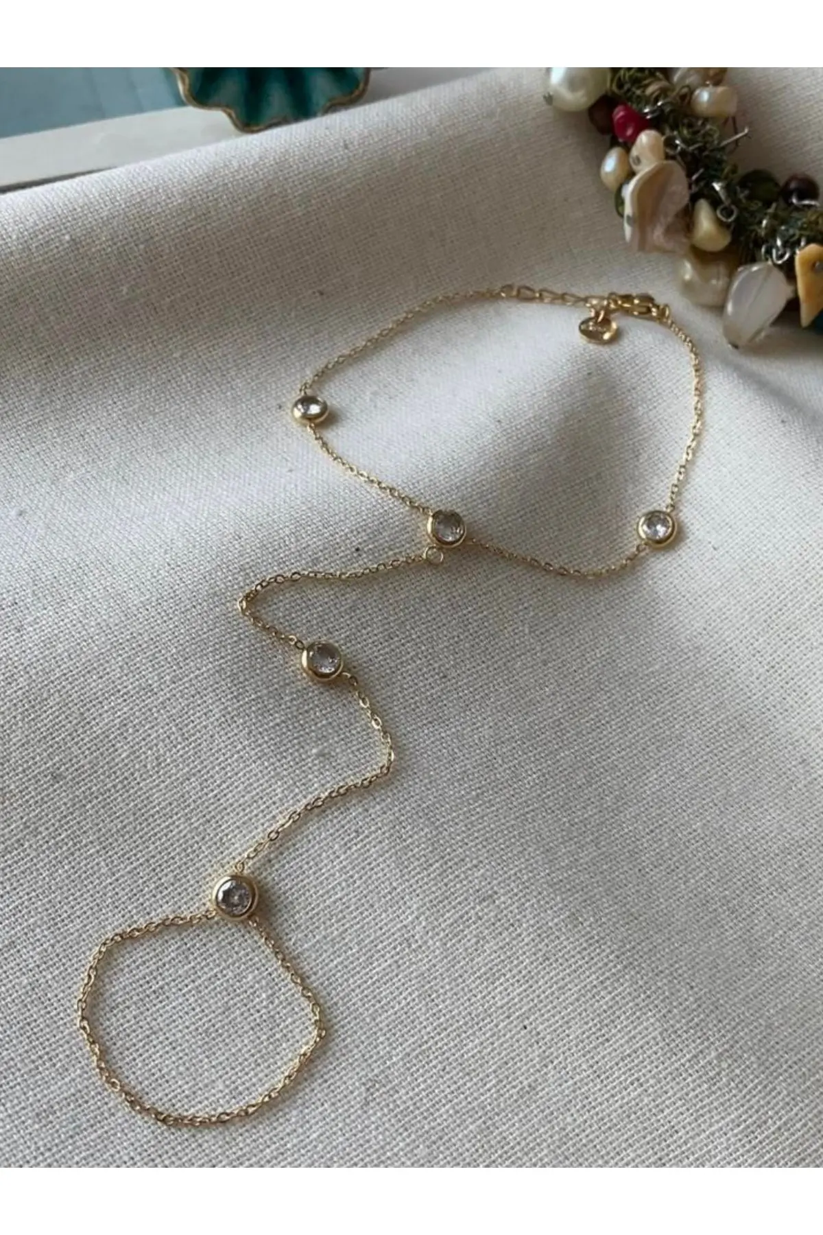 Gold zirkon zincir şahmeran