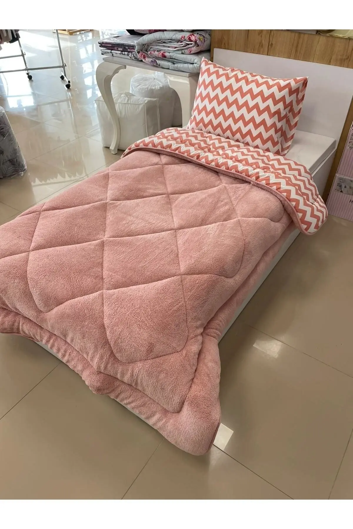 Violacasa Tek Kişilik Çift Taraflı Welsoft Yorgan Pudra Zigzak