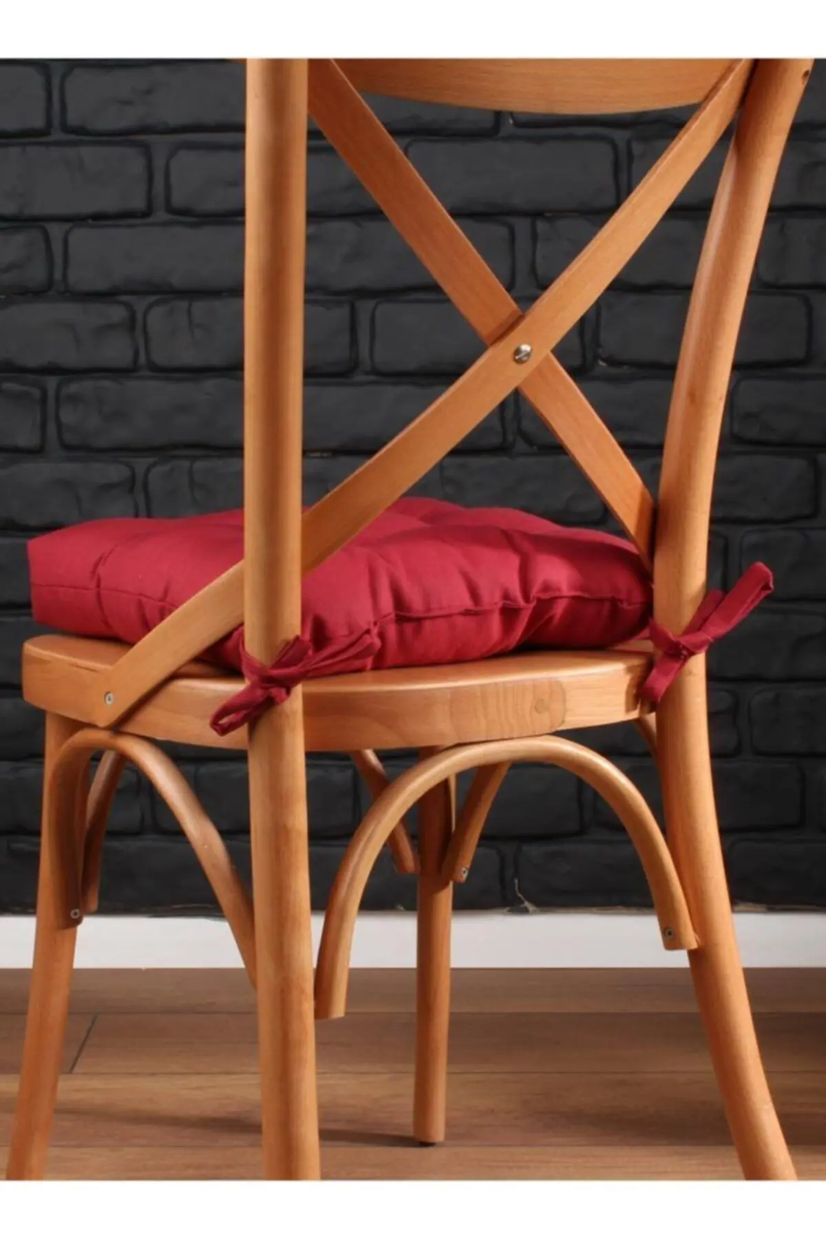 Gold Pofidik Bordo Sandalye Minderi Özel Dikişli Bağcıklı 40x40cm