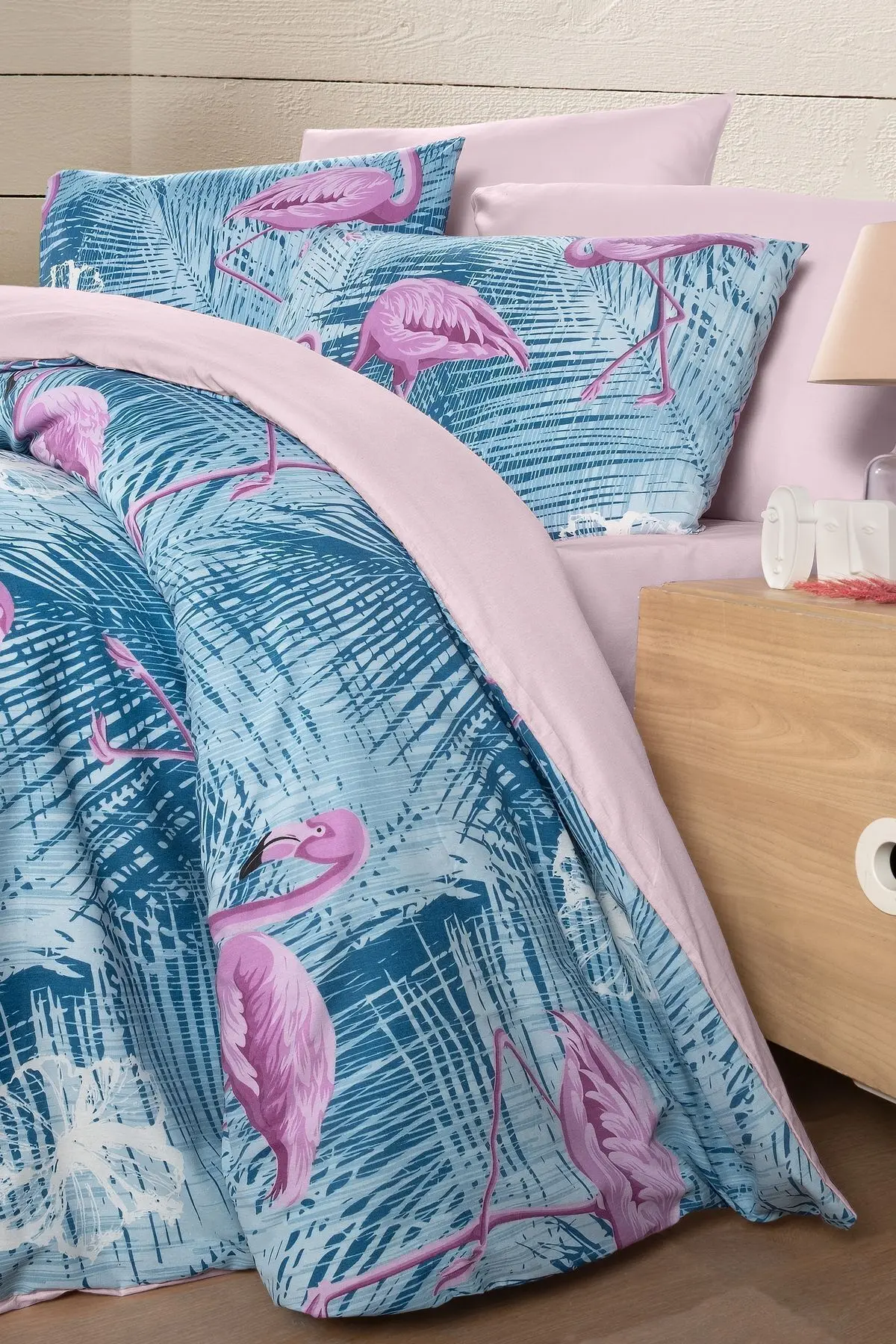 Lastikli Çarşaflı Çift Kişilik Nevresim Takımı Flamingo