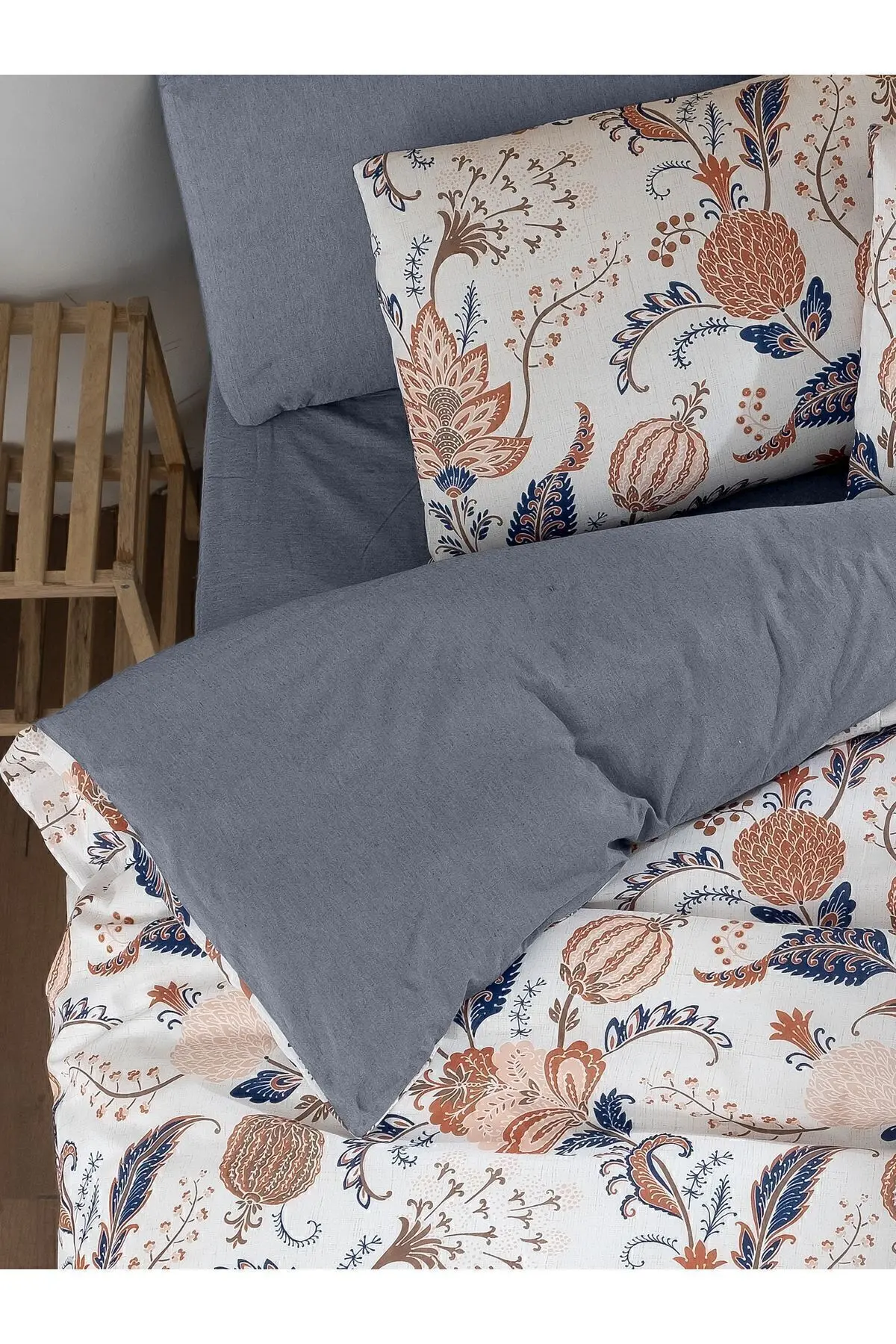 Lastikli Çarşaflı Çift Kişilik Nevresim Takımı ETRO