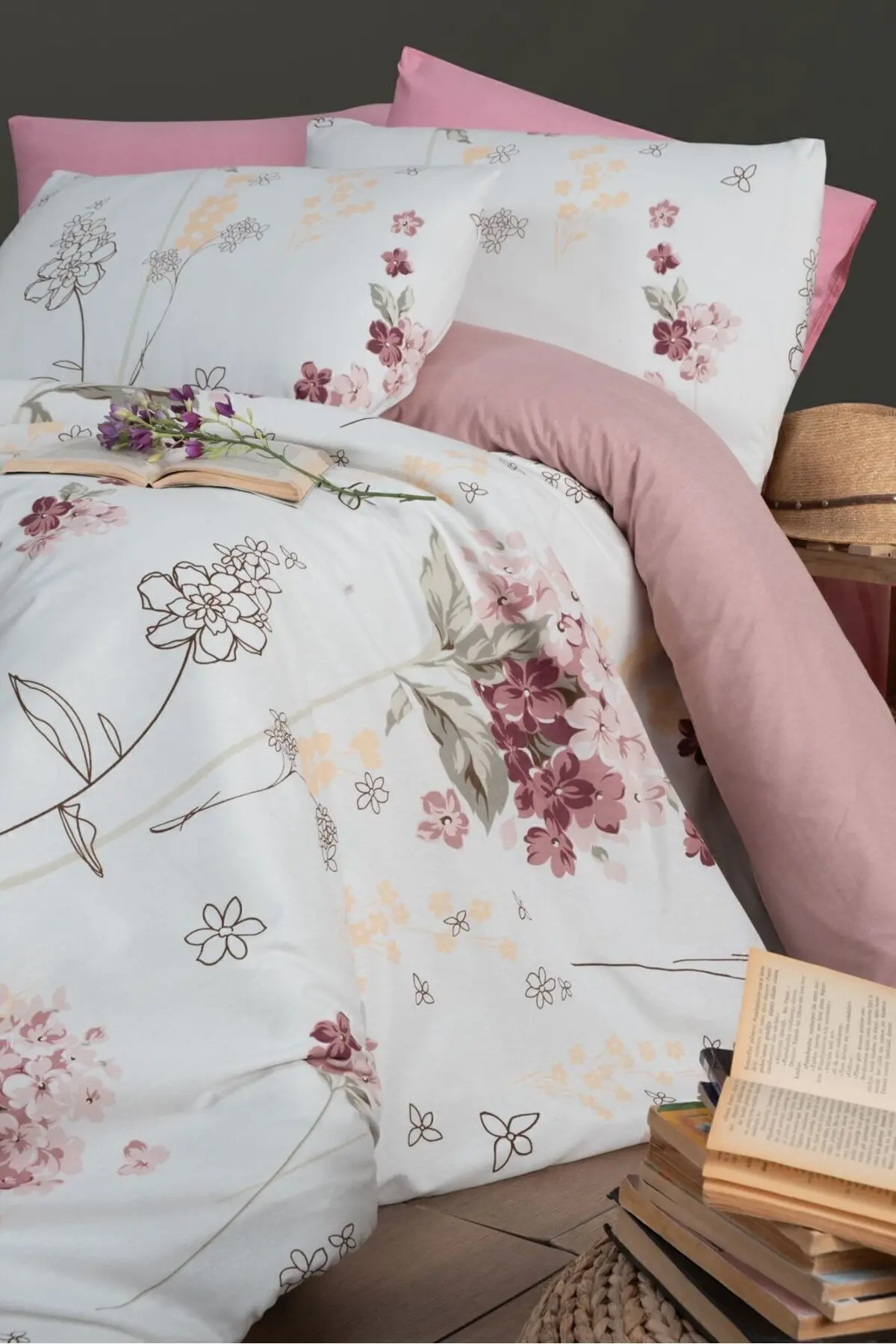 Lastikli Çarşaflı Çift Kişilik Nevresim Takımı Viola 200x220 cm