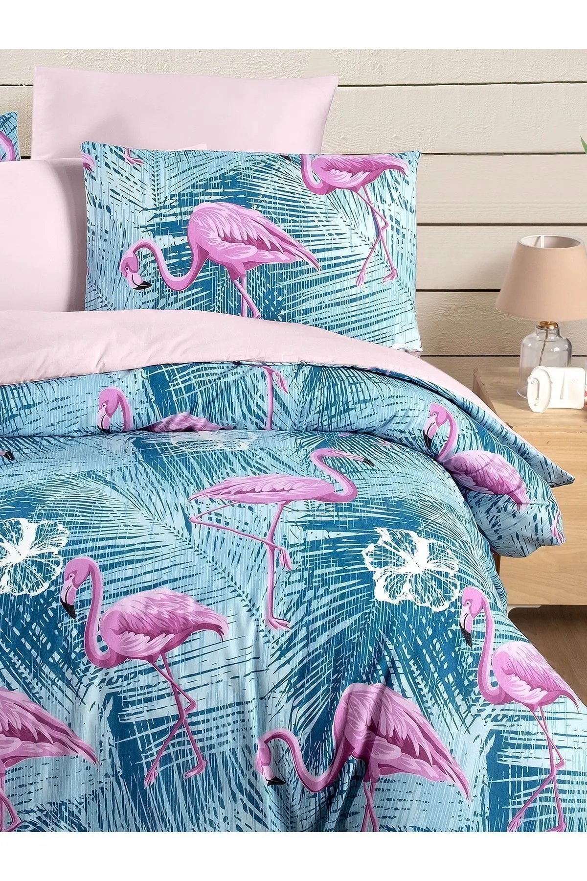 Lastikli Çarşaflı Çift Kişilik Nevresim Takımı Flamingo