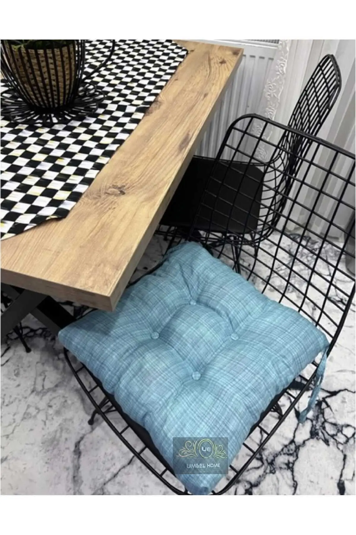 UMEL HOME UM&EL POFİDİK SANDALYE MİNDERİ 40X40 EBATTA DÜĞMELİ KUMAŞ ASKILI