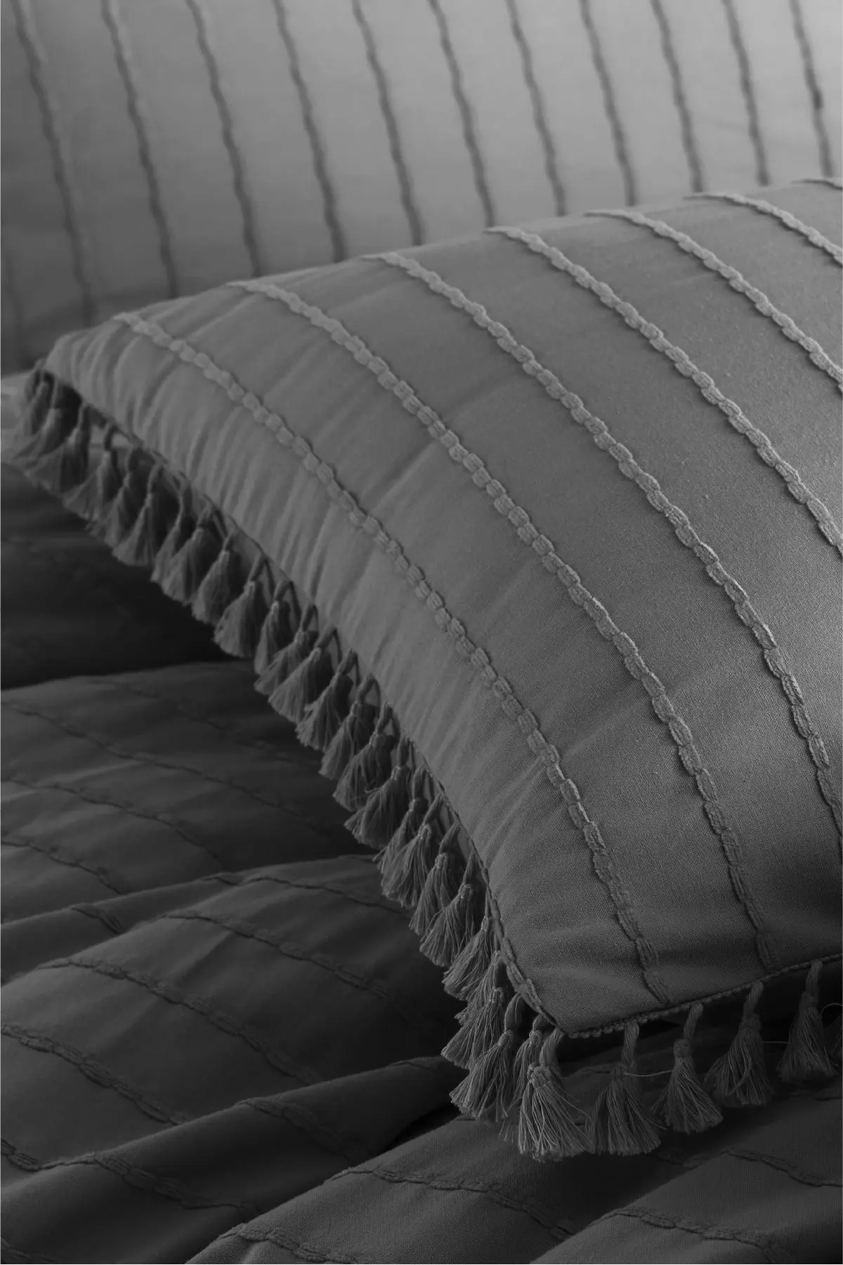 %100 Pamuk Çift Kişilik Püsküllü Nevresim Seti