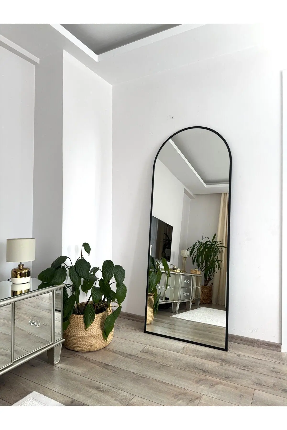 Siyah Metal Çerçeveli 180x70 Ayaklı Boy Aynası