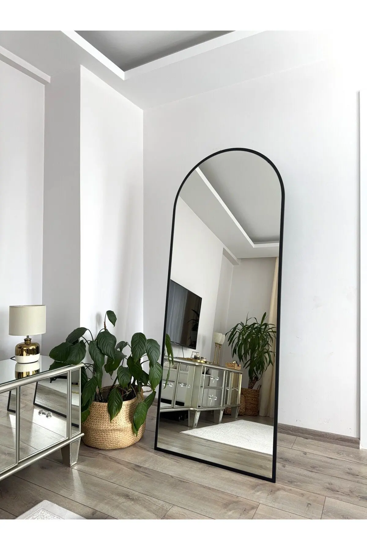 EFFE YAPI DEKOR Siyah Metal Çerçeveli 180x70 Ayaklı Boy Aynası