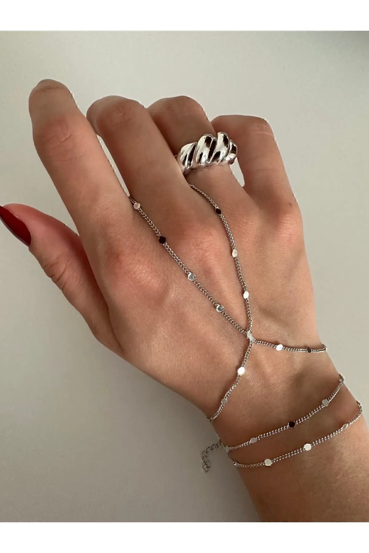 Gümüş Renk Pullu Ince Zincir Şahmeran