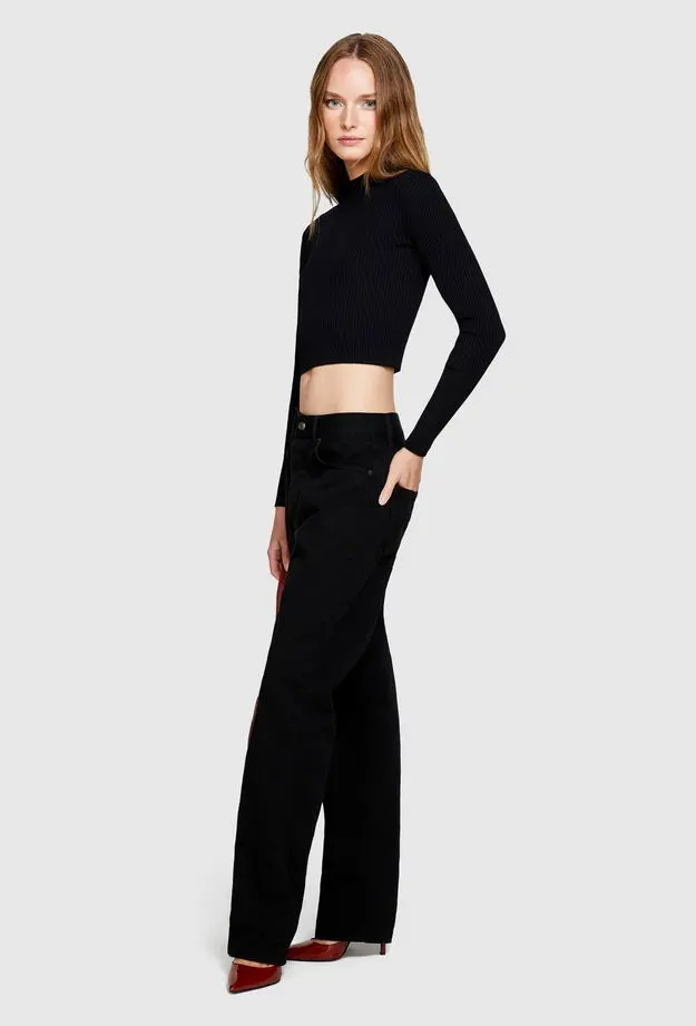 Kadın Siyah Poliviskoz Balıkçı Yaka Crop Kazak