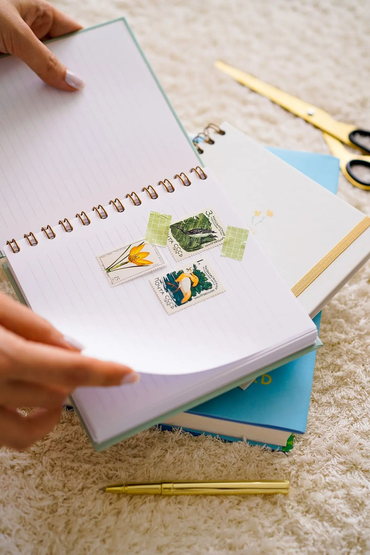 15x15 Cm Kare 2'li Set Spiralli Çizgili Tarihsiz Not Defteri Papatya