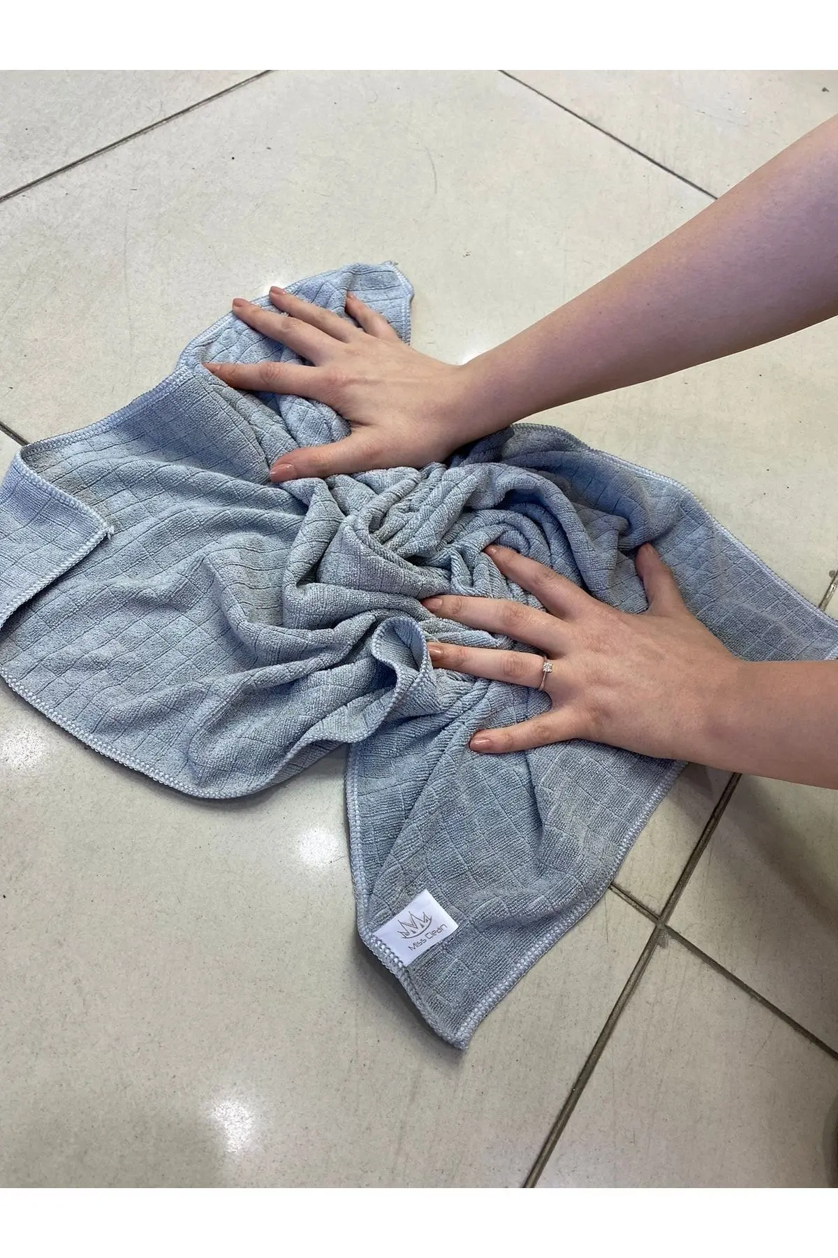 ( 1 Adet ) Sıkılması En Rahat Büyük Boy Yer Bezi 50*70 Cm