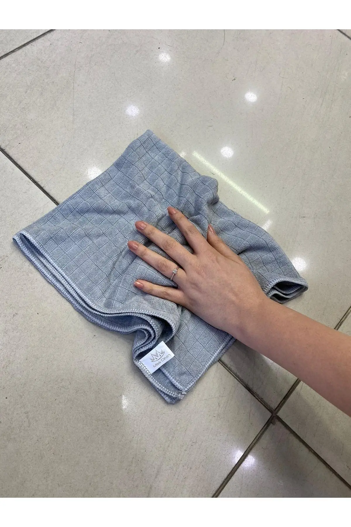 ( 1 Adet ) Sıkılması En Rahat Büyük Boy Yer Bezi 50*70 Cm