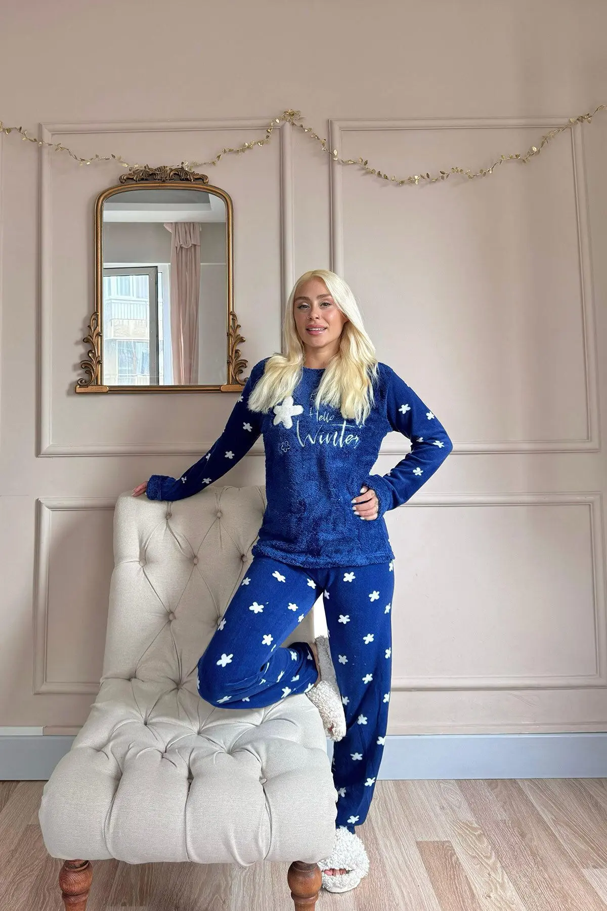 Lacivert Hello Winter Desenli Kadın Peluş Pijama Takımı