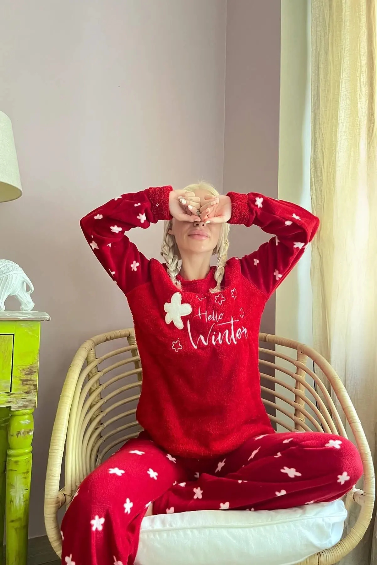 Kırmızı Hello Winter Desenli Kadın Peluş Pijama Takımı