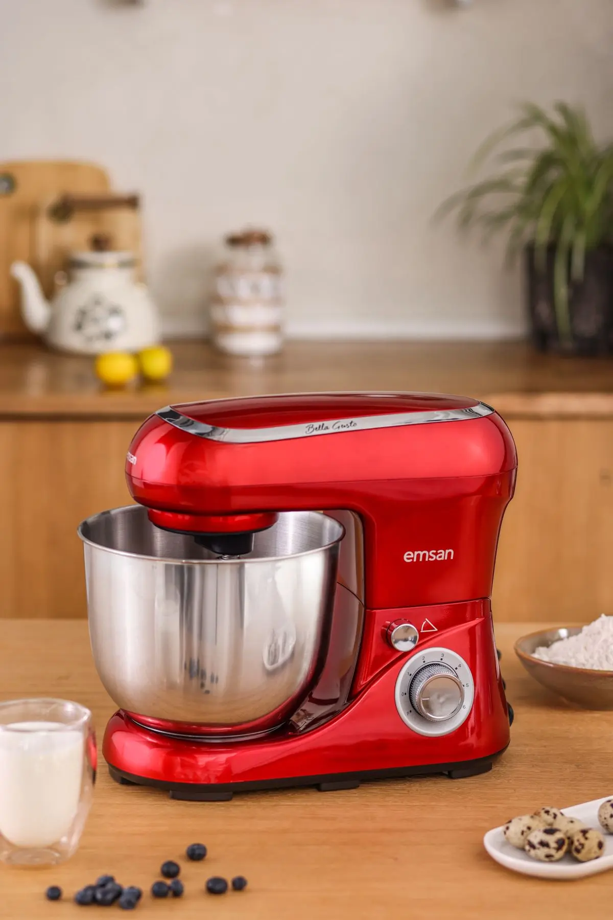 Emsan Bella Gusto Kırmızı Stand Mikser Mutfak Şefi 1300w 5 Lt