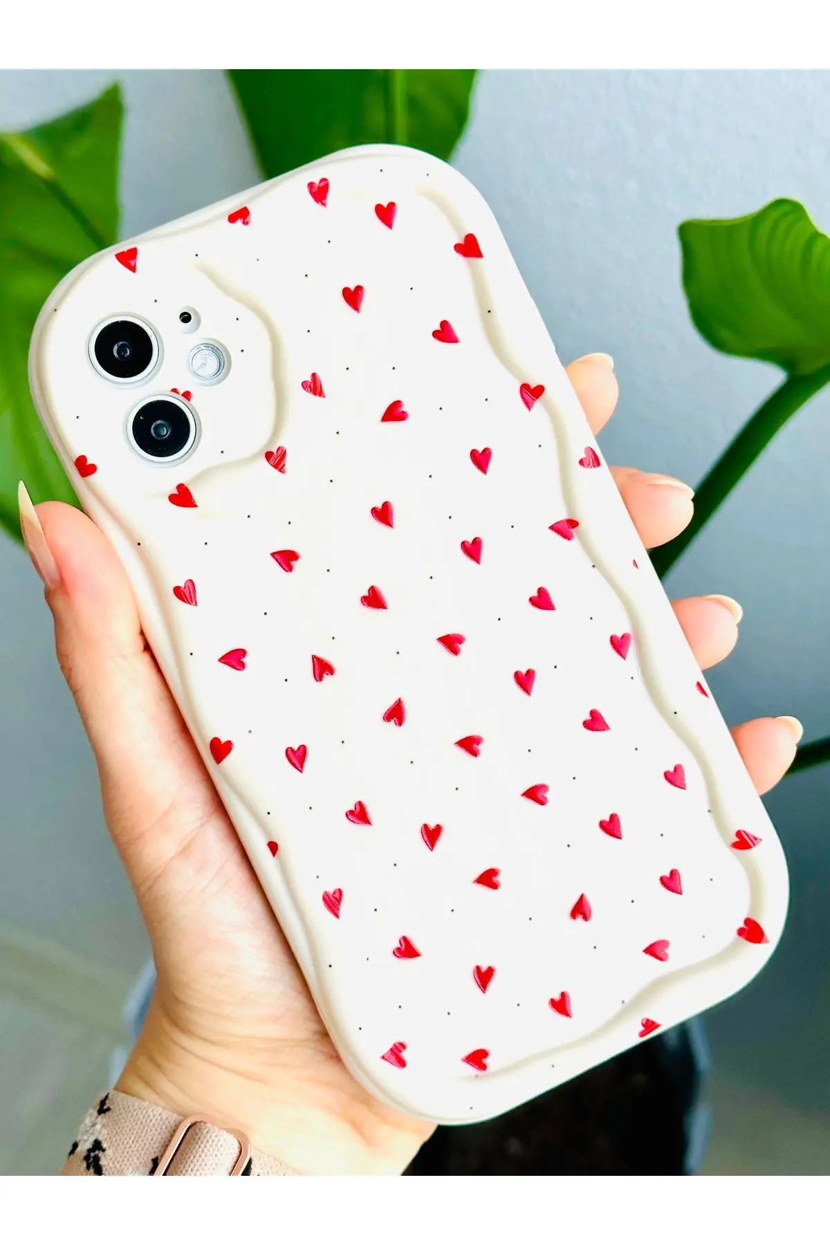 Iphone 11 Uyumlu Kenarı Dalgalı Minik Kırmızı Kalpler Baskı  Tasarımlı Yumuşak Silikon Kılıf