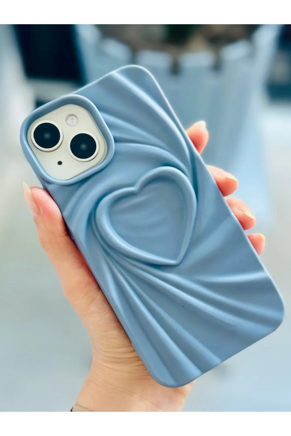 Apple Iphone 13 - 14 - 15  Uyumlu 3D Mat Saten Kalp Kabartma Desenli Darbe Önleyici Silikon Kılıf