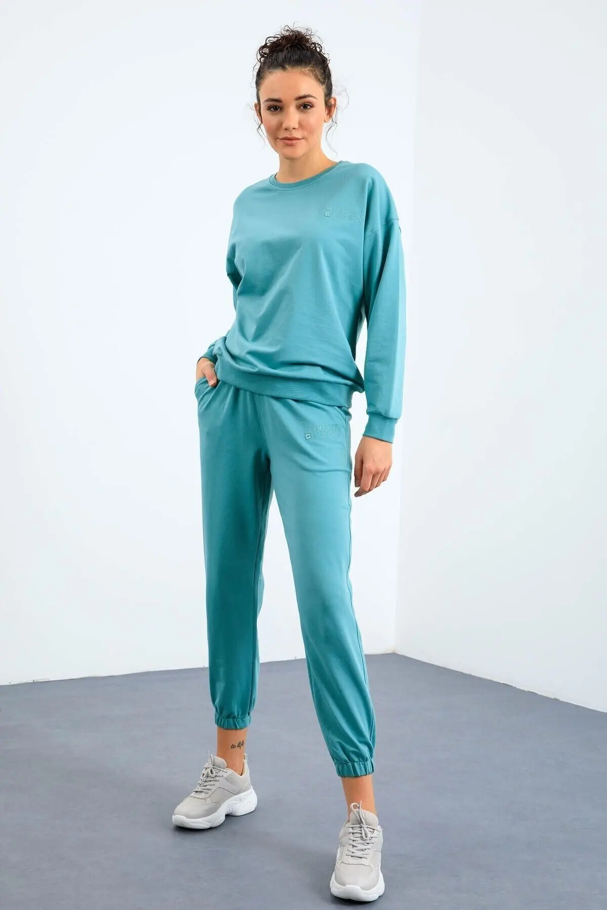 Mint Yeşil-Mint Yeşil