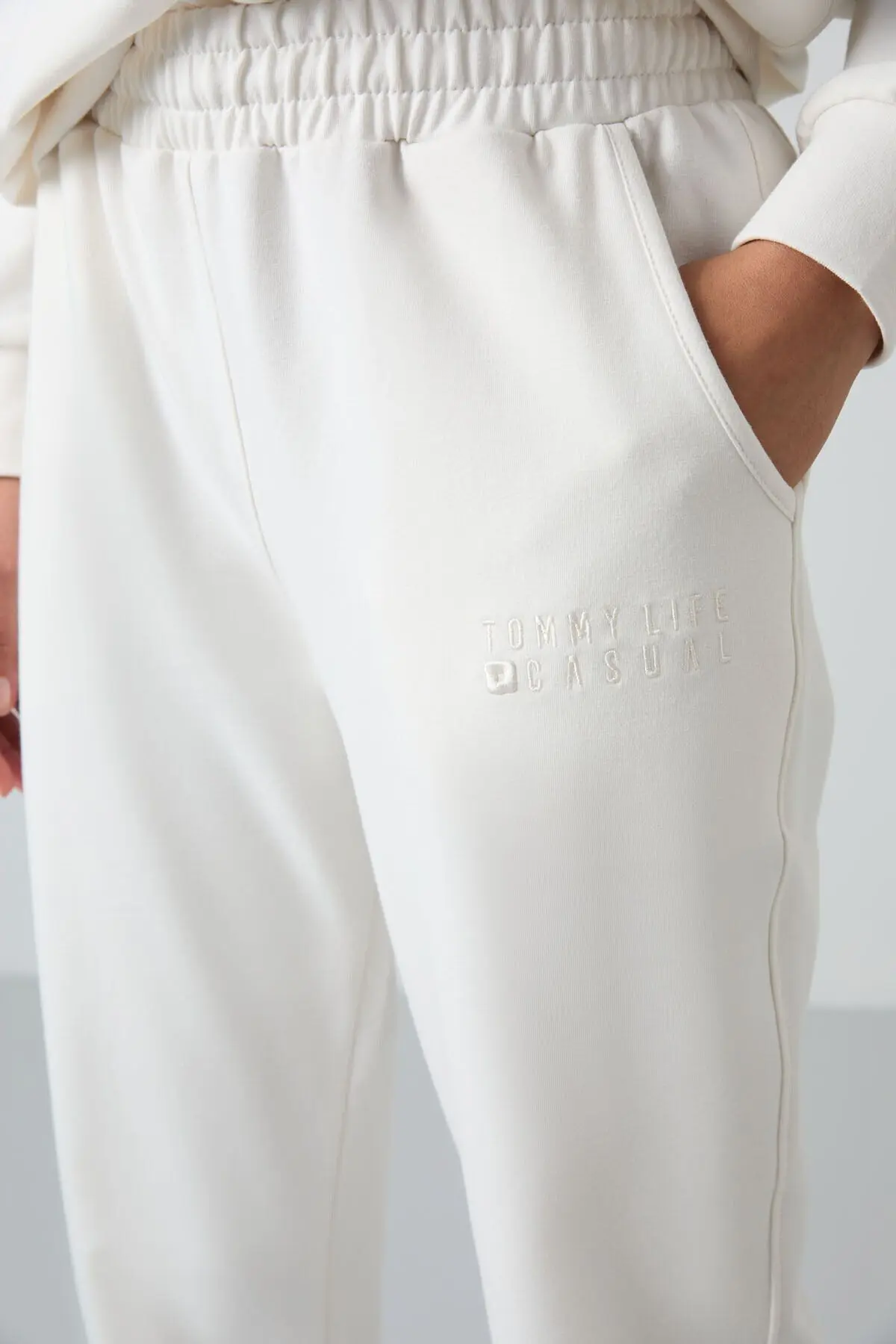 Ekru O Yaka Oversize Lastik Paça Kadın Eşofman Takım - 95287