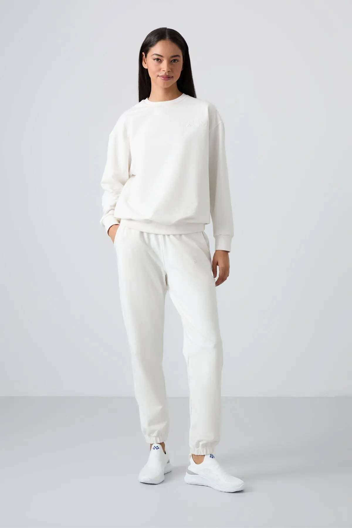 TOMMY LIFE Ekru O Yaka Oversize Lastik Paça Kadın Eşofman Takım - 95287