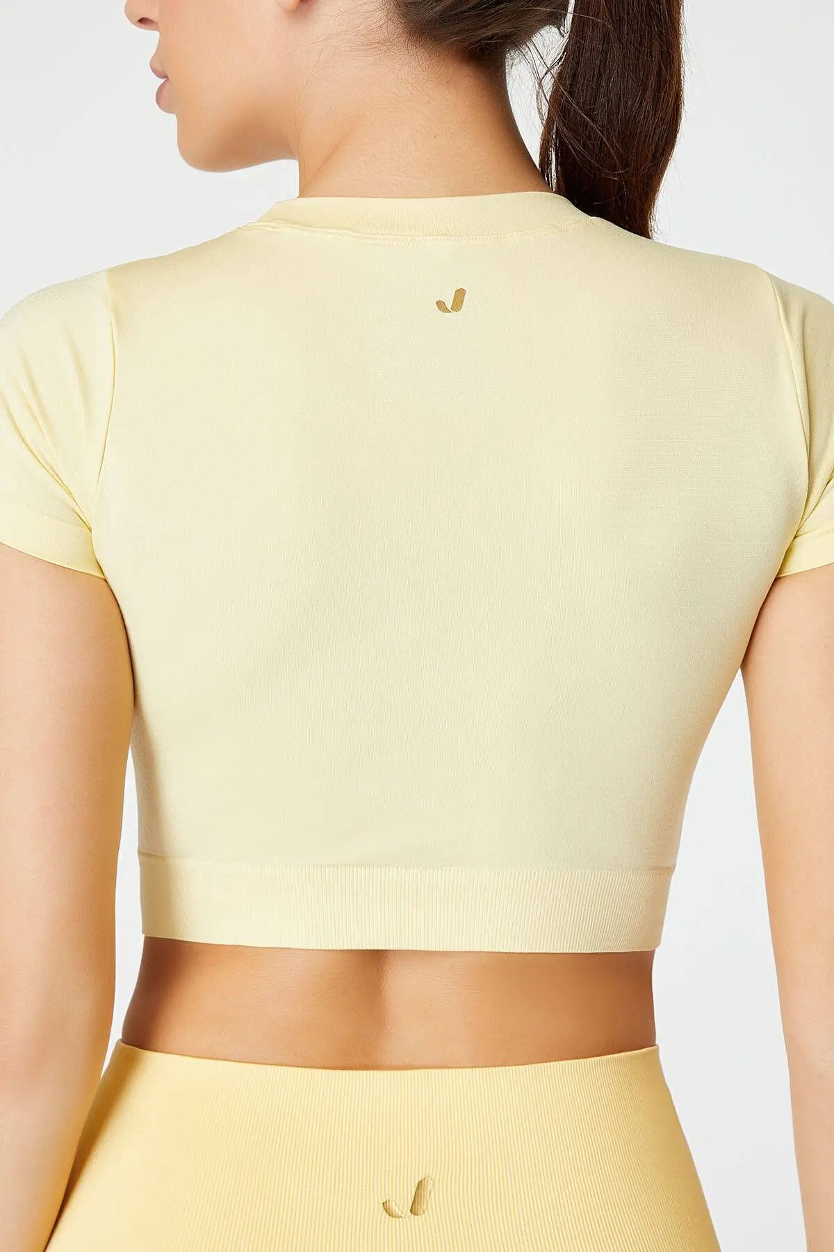 Captiva Yumuşak Dokulu & Esnek Crop Top Sarı