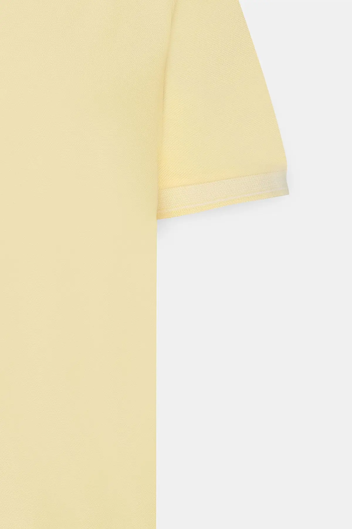 Erkek Çekmeyen Pamuklu Kumaş Slim Fit Dar Kesim Sarı-Beyaz Kıvrılmaz Polo Yaka Tişört
