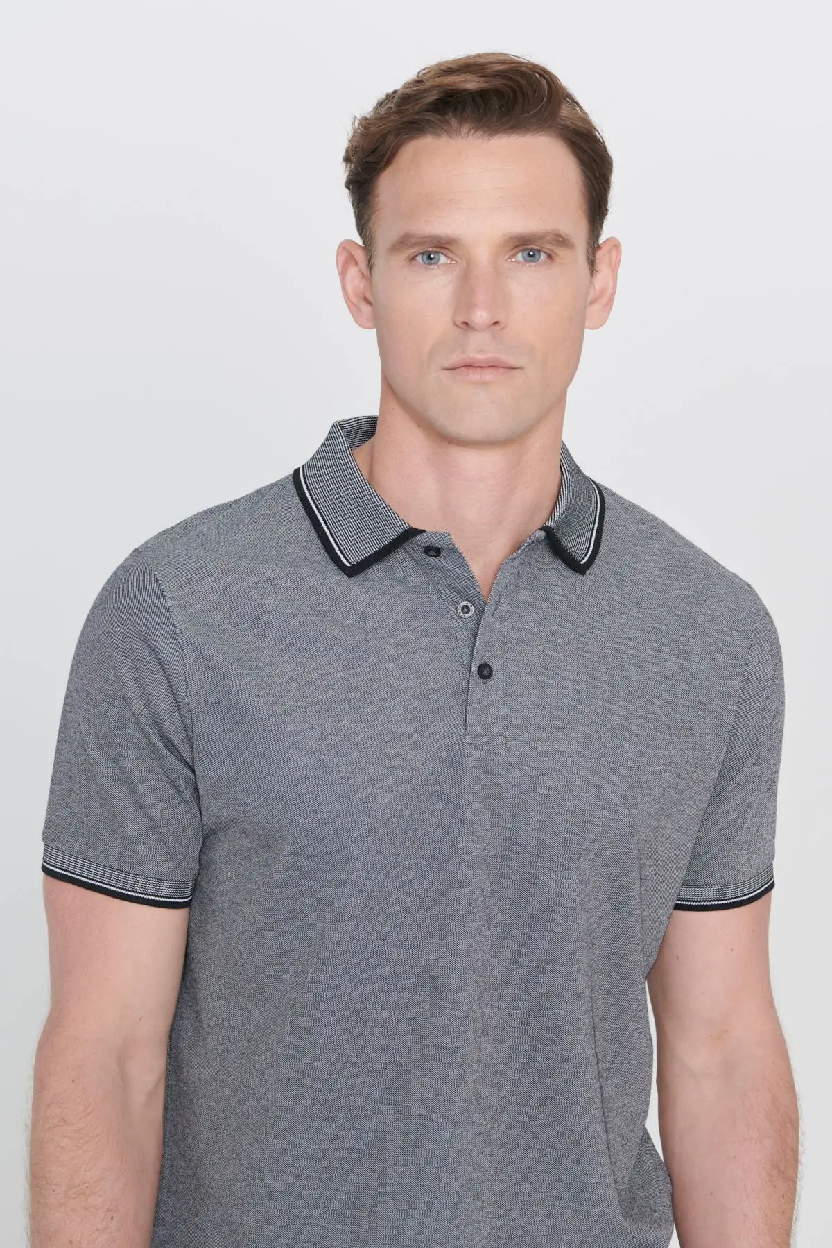 Erkek Çekmeyen Pamuklu Kumaş Slim Fit Dar Kesim Kıvrılmaz Polo Yaka Tişört