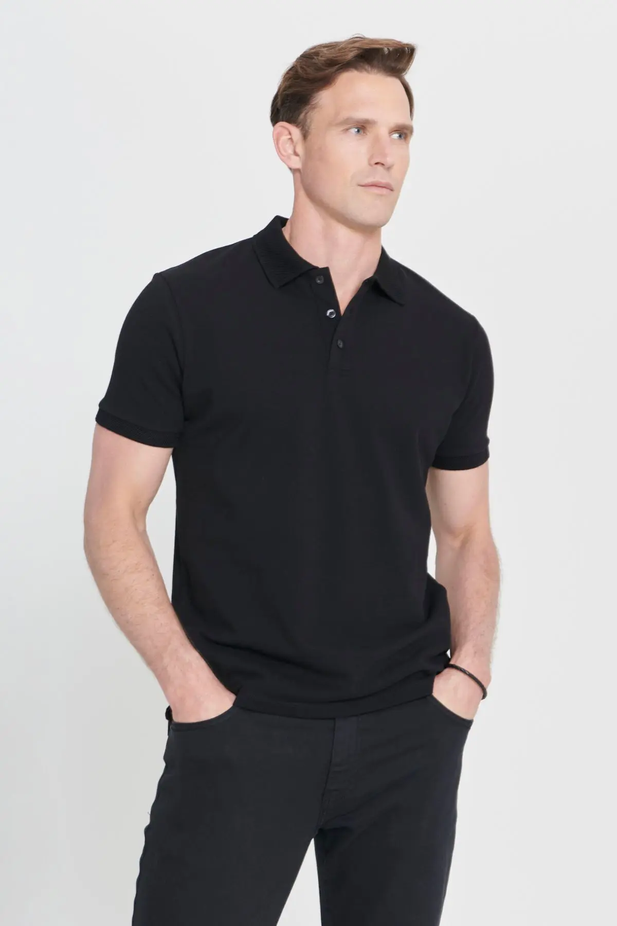 Erkek Siyah %100 Pamuk Kıvrılmaz Pike Polo Yaka Slim Fit Dar Kesim Tişört