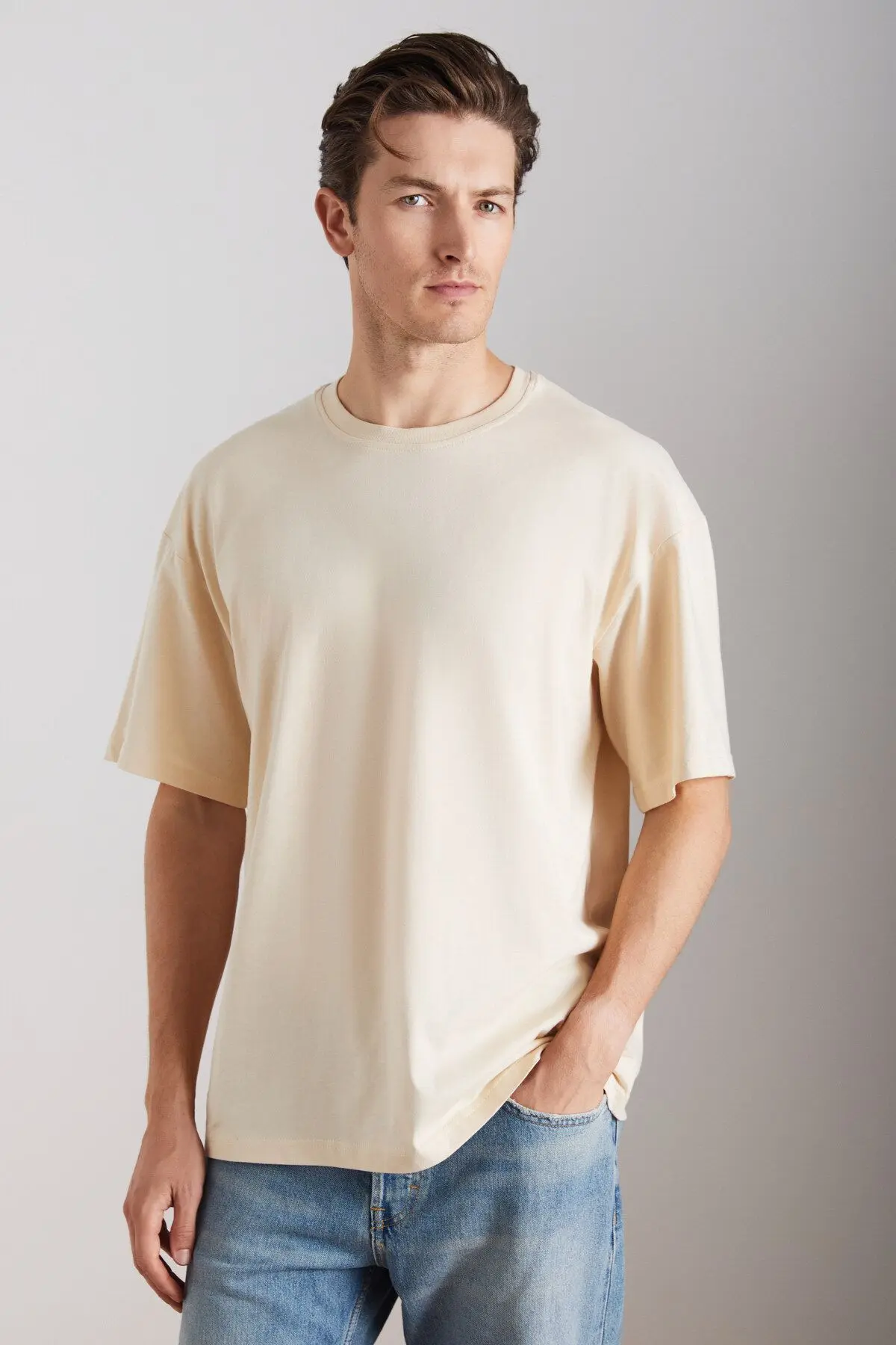JETT Erkek Oversize Fit %100 Pamuk Kalın Dokulu Vanilya T-Shirt