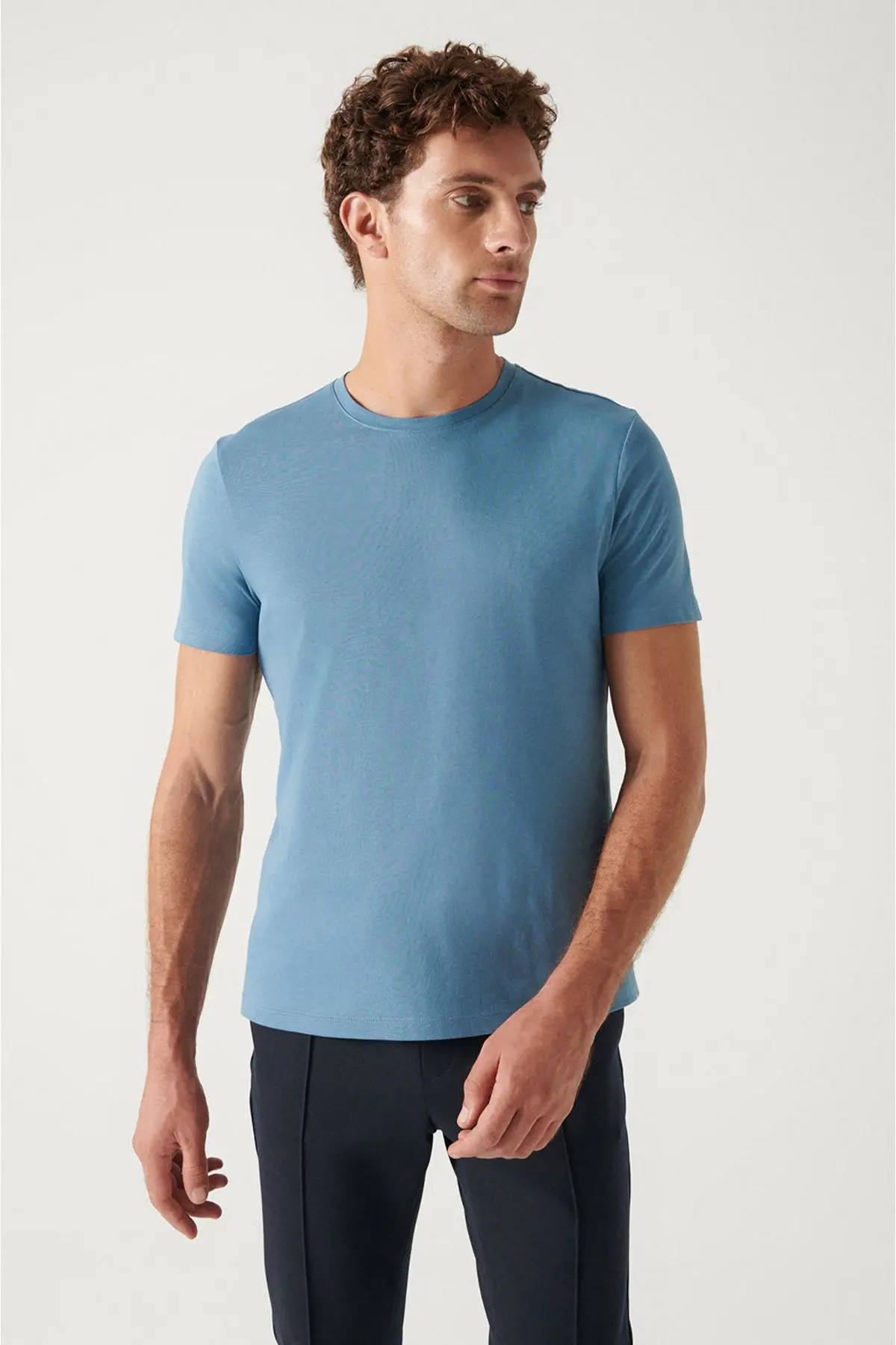 Erkek Indigo T-shirt %100 Pamuk Nefes Alan Bisiklet Yaka Regular Fit E001000