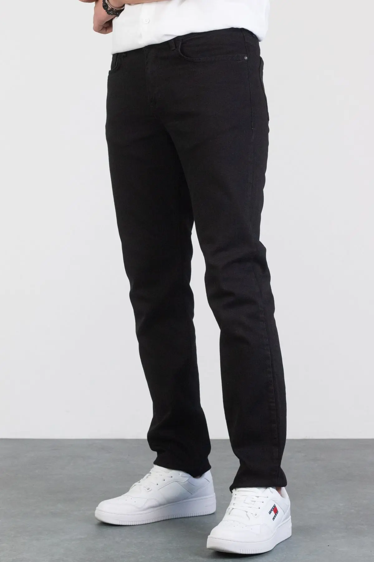 Erkek Siyah Regular Boru Paça Esnek Likralı Denim Jeans Kot Pantolon HLTHE001973 - SİYAH