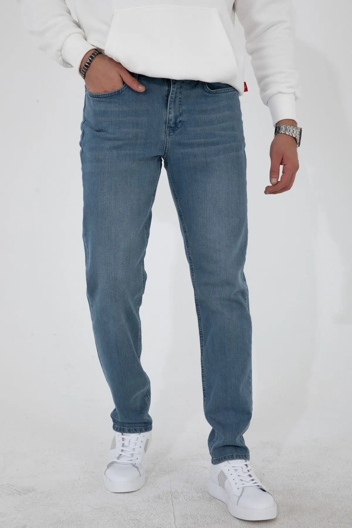 HLT JEANS Erkek Taşlamalı Mavi Regular Fit Rahat Kesim Esnek Likralı Denim Jeans Kot Pantolon HLTHE003001