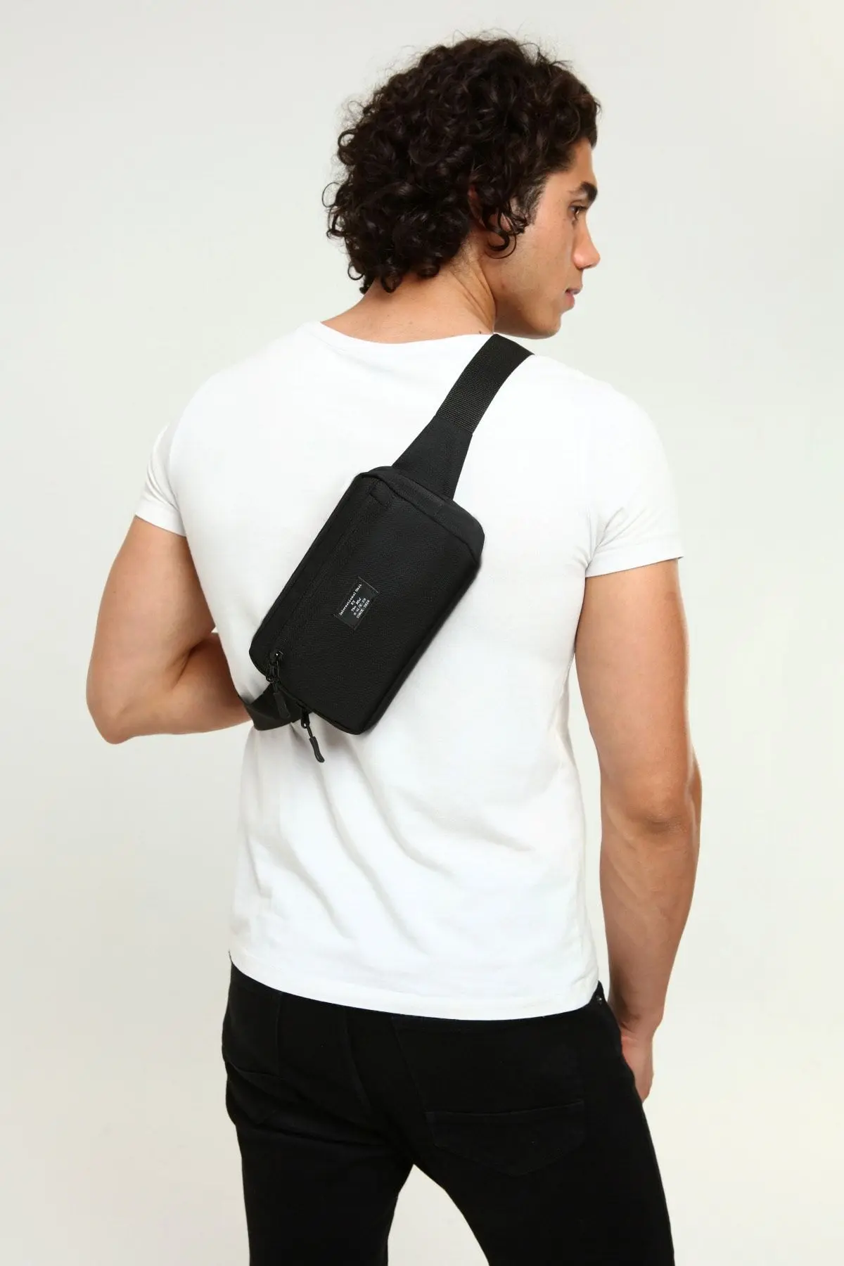 Siyah Unisex Su Geçirmez Kumaş Özellikli 2 Bölmeli Bel Ve Omuz Çantası