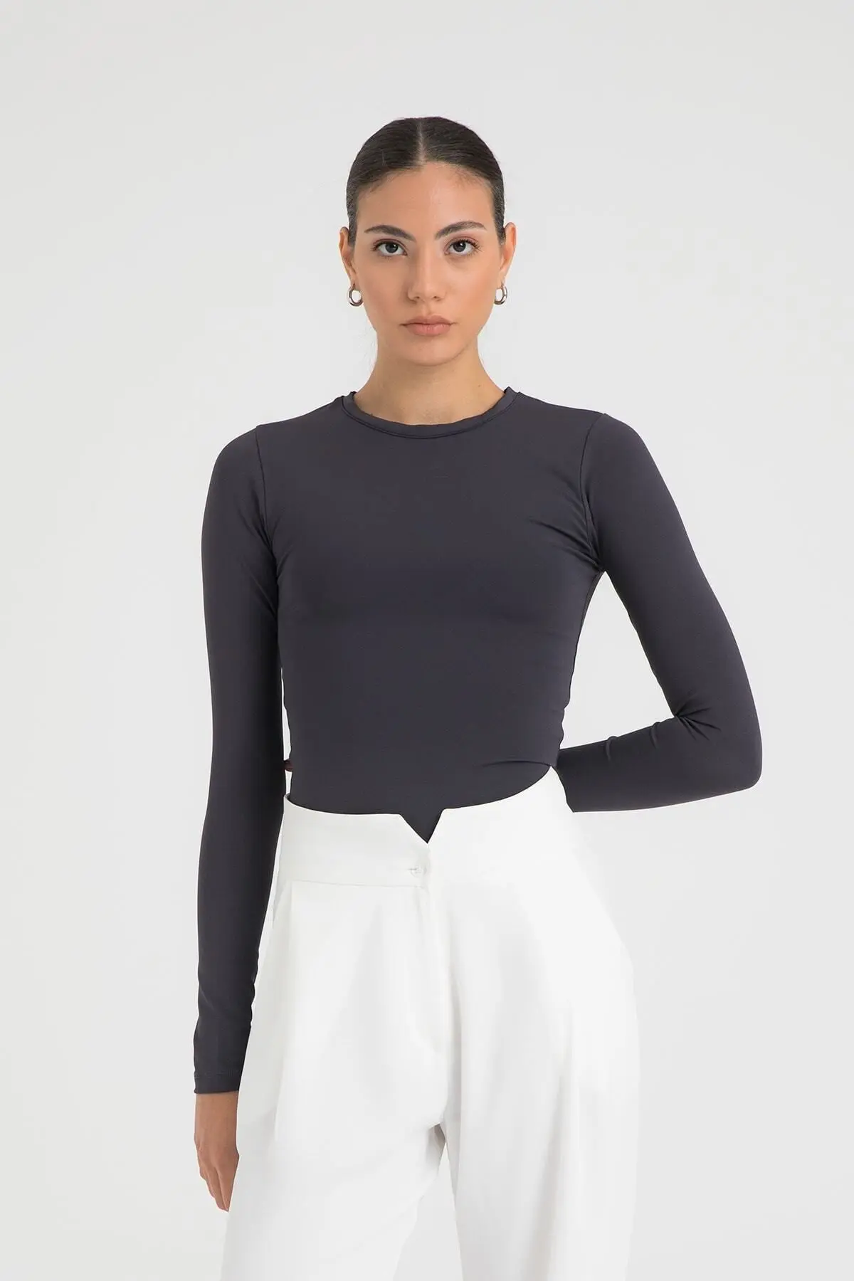 SHEISMONO Soft Touch Yuvarlak Yaka Bluz Füme