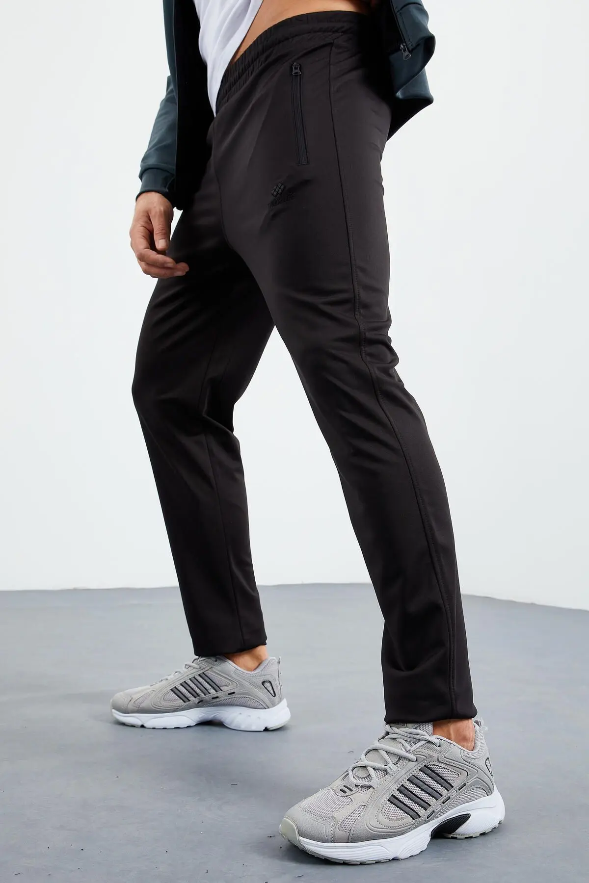 Orman Yeşil - Siyah Dik Yaka Fermuarlı Standart Kalıp Klasik Paça Erkek Eşofman Takımı - 8