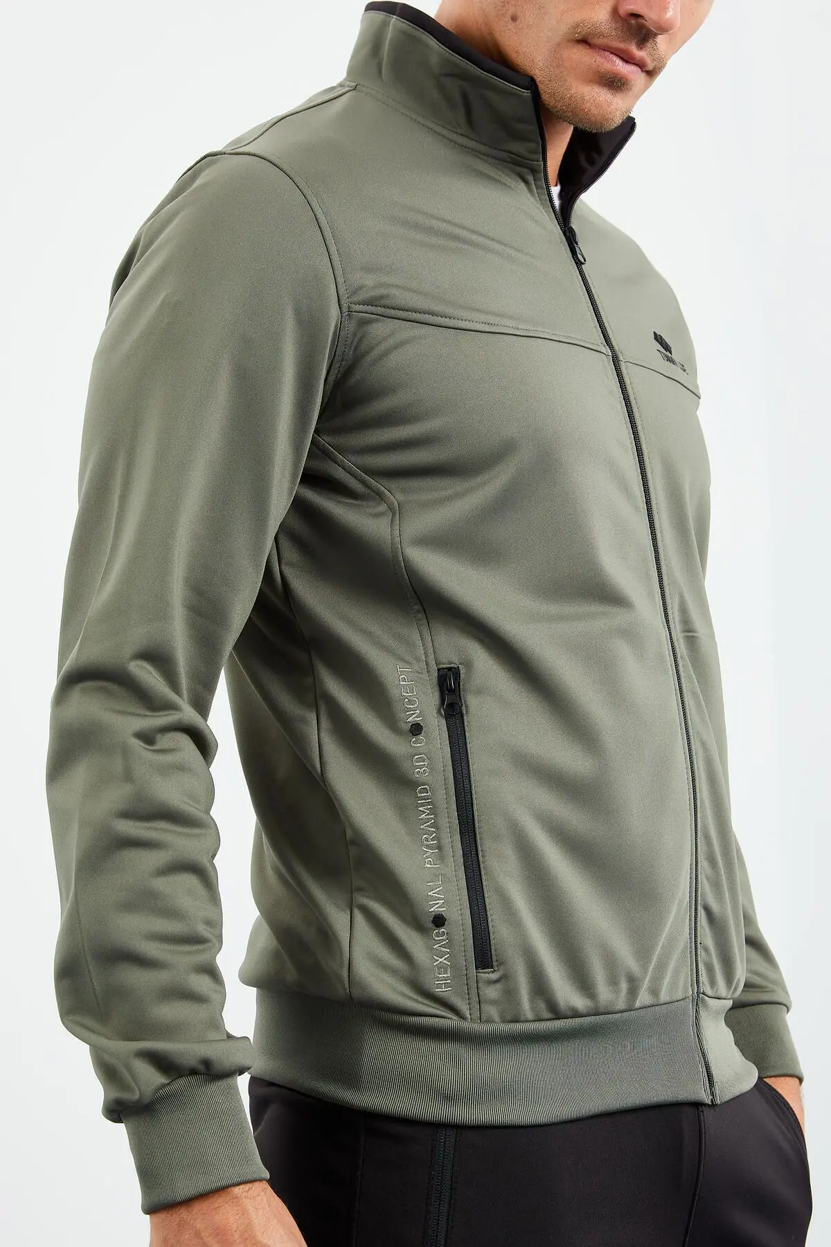 Çağla - Siyah Dik Yaka Fermuarlı Standart Kalıp Klasik Paça Erkek Eşofman Takımı - 85162