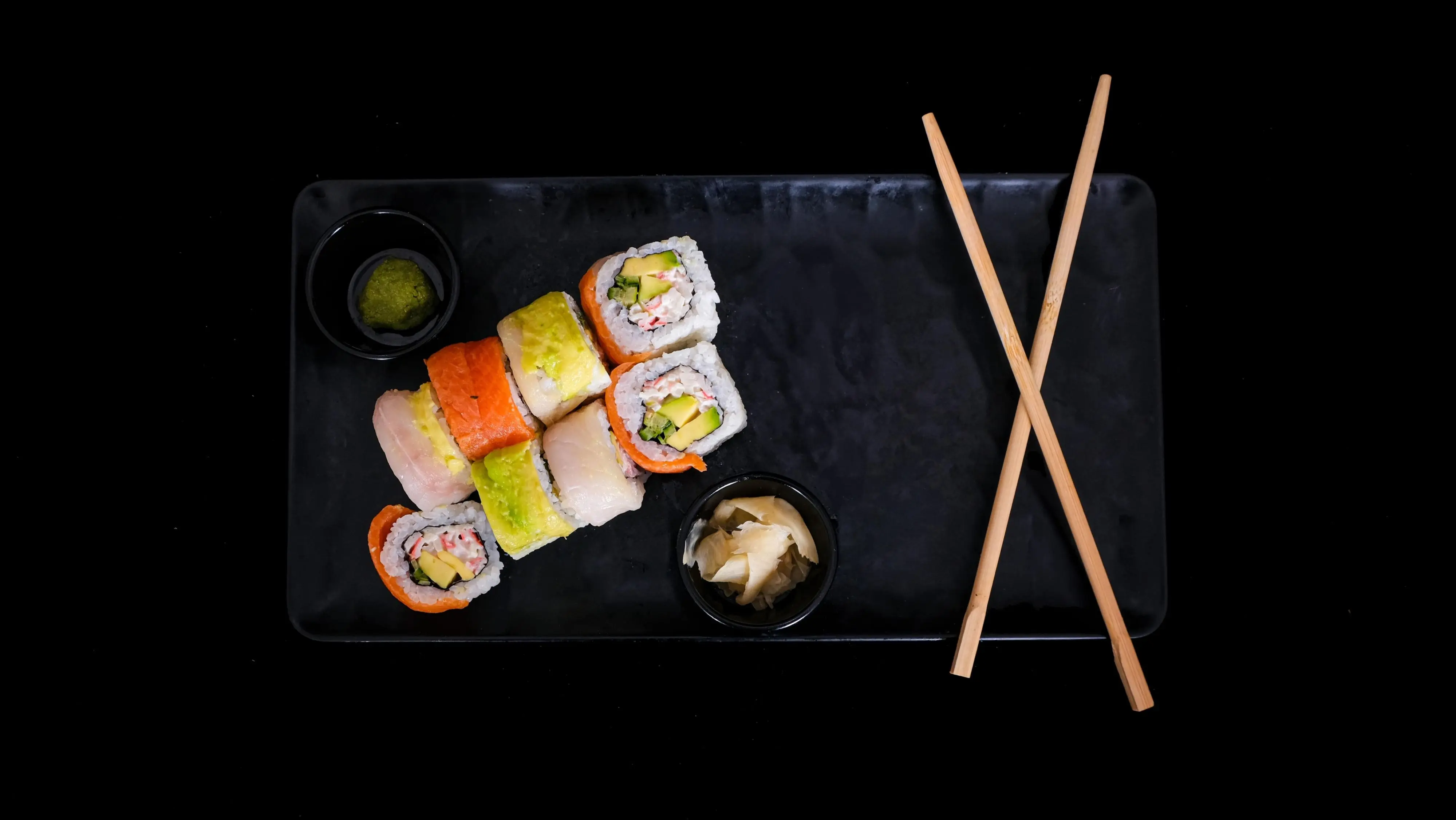 Rainbow Roll (8 Pcs.)