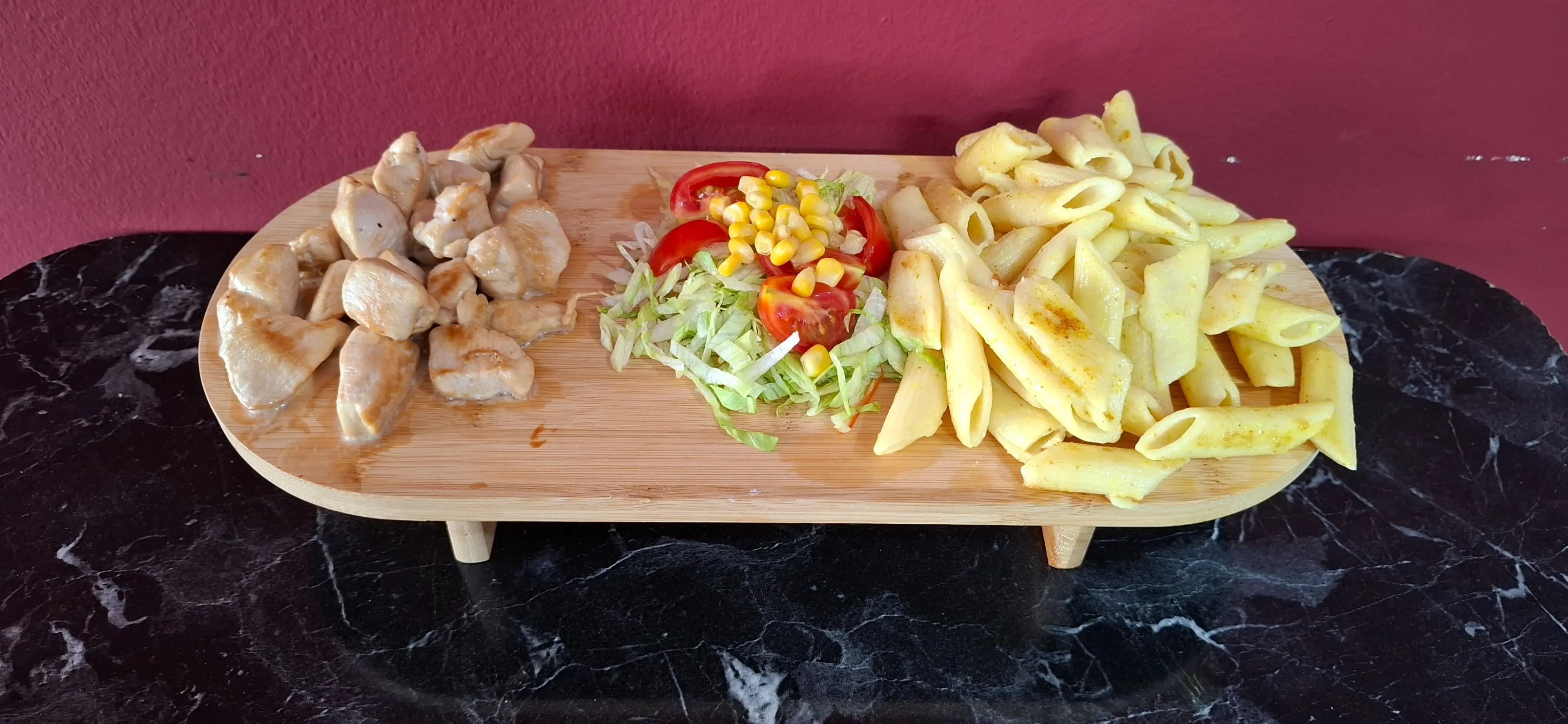 Kremalı Makarna & Katsu Soslu Tavuk