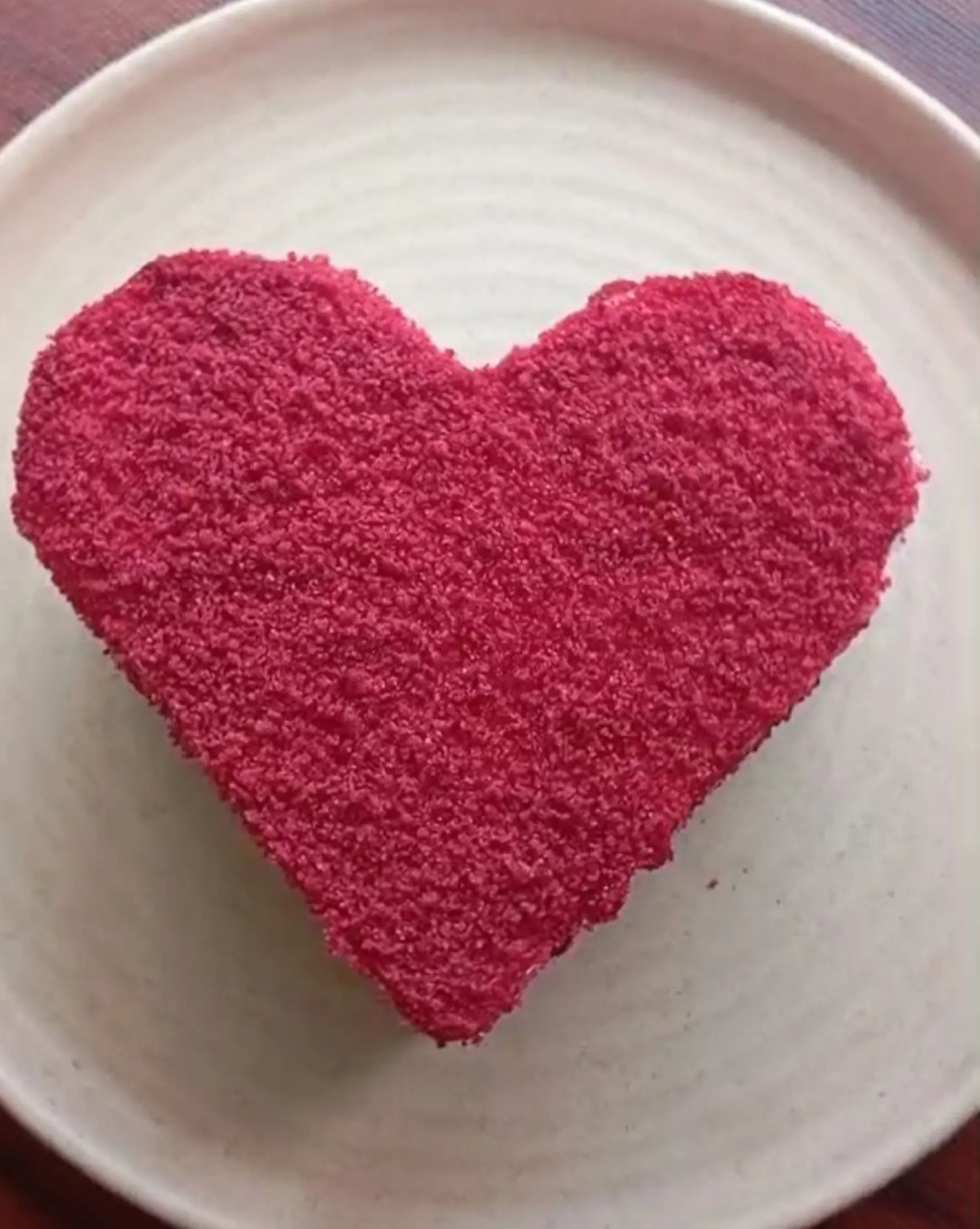 Frambuazlı Kalpli Pasta